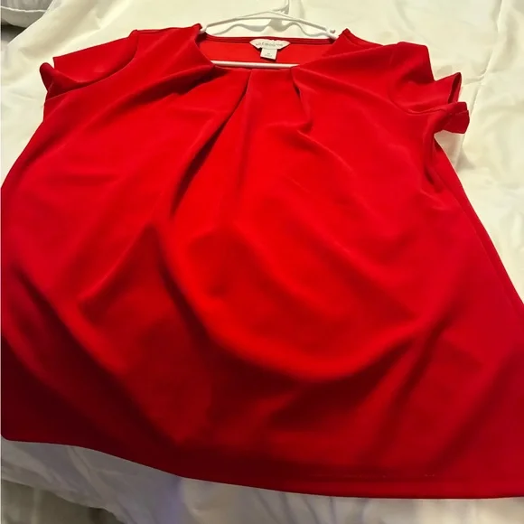 NWOT Ladies Liz Claiborne Pullover Short Cap Sleeve Blouse - Picture 2 of 8